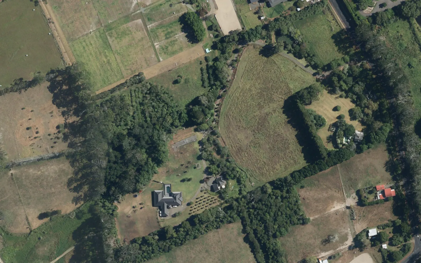 Aerial view around Motu Road, Kumeū. Location context only; site boundaries are not shown.